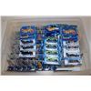 Image 3 : HOT WHEELS RUBBERMAID CONTAINING 80+ MINT ON BOARD MIXED RACERS