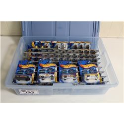 HOT WHEELS RUBBERMAID CONTAINING  80+ MINT ON BOARD 2004 SET CARS