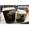 Image 1 : MONSTERS, THE MUMMY PRE PAINTED STATUE AND KONG FIGHTING V-REX,