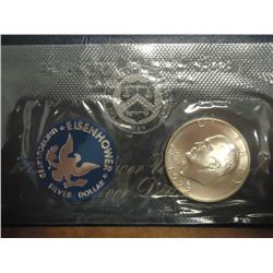 1972-S IKE SILVER DOLLAR (UNC) (BLUE PACK)