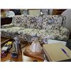 Image 1 : COUCH & LOVE SEAT - FLORAL