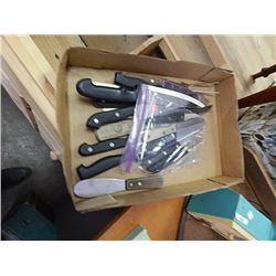 BOX OF ASSORTED KITCHEN KNIVES