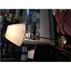 BRASS FLOOR LAMP