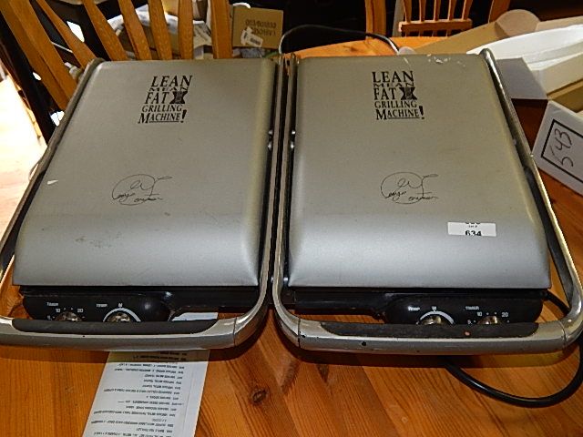 GEORGE FOREMAN LEAN MEAN FAT GRILLING MACHINE