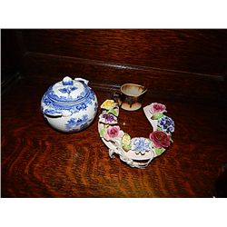 CHINA HORSE SHOE - ADDERLEY (AS-IS), CREAMER - WHITE STONE-ITALY & MASON'S IRONSTONE CHINA LIDDED JA