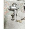 Image 1 : HAND MEAT GRINDER - FAVORITE - USA