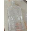 Image 2 : VINTAGE GLASS BOTTLE - GILBERYS 1857 = 1 TOTAL