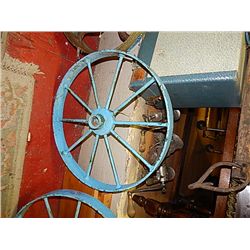 VINTAGE STEEL FARMERS WHEEL