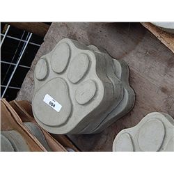 CONCRETE - PAWS - SMALL - 3