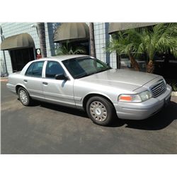 2004 FORD CROWN VICTORIA