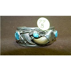 amazing Native American sterling silver and turquoise & claw signed bracelet