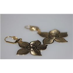 14K GOLD PLATED FLOWER DANGLING EARRINGS