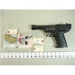 The Pink Panther Inspector Clouseau (Steve Martin) Prop Sleep Dart Gun with Darts