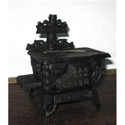 Queen Cast Iron Toy Stove