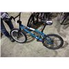 Image 1 : BLUE 100-3 STUNT BIKE