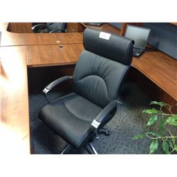 BLACK LEATHER HIBACK EXECUTIVE CHAIR