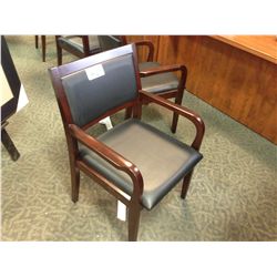 BLACK LEATHER, CHERRY FRAME CLIENT CHAIR (S1)