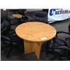 Image 1 : MAPLE 36`` CONFERENCE TABLE