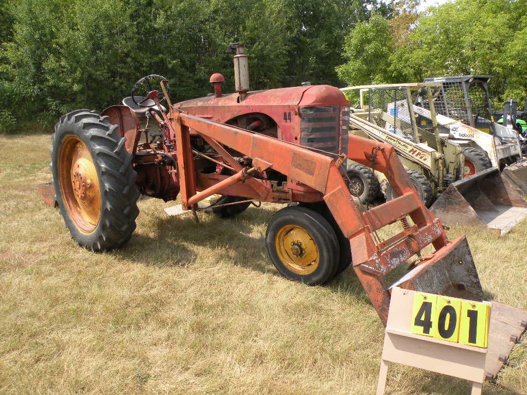 Massey Harris 44 tractor w/ trip bucket loader, weak brakes,
