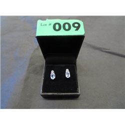 Diamond & Aquamarine earrings in Silver. New