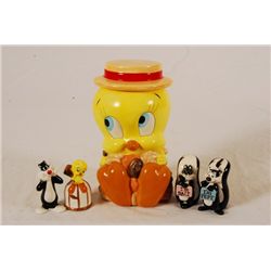 Tweety Bird Cookie Jar & Salt Shakers Warner Bros.