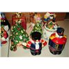 Image 6 : 26 Assorted Christmas Cookie Jars