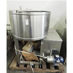 S/S Mixing Vat With Pump