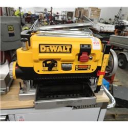 Dewalt Bench Top Planer - Damaged Base