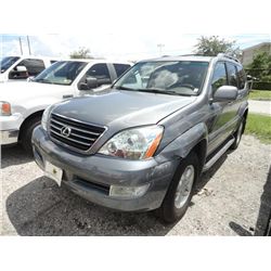 2004 Lexus GX470 5-Dr, AWD SUV