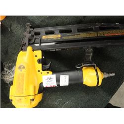 Dewalt Finish Air Nailer D51256