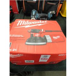 Milwaukee Random Orbit Sander