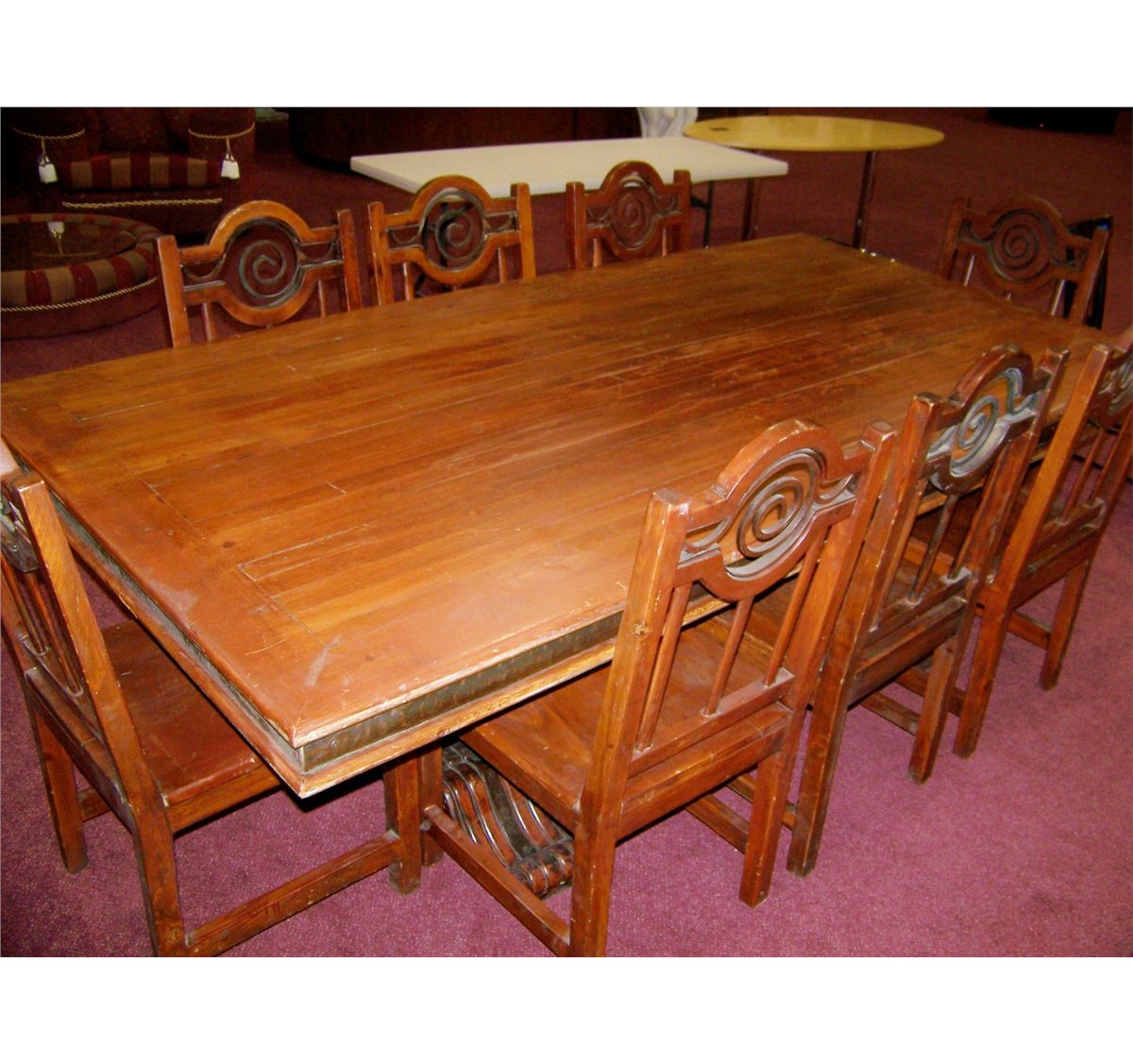 ARTS AND CRAFTS STYLE WOOD DINING ROOM TABLE & (8) CHAIRS