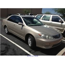 2005 - TOYOTA CAMRY