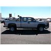 Image 1 : 2004 Chevrolet 2500HD Silverado, 4WD, 144,402 MILE VIN: 1GCHK29U54E308448                        PIC