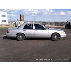 2004 Ford Crown Victoria, 143,343 MILES VIN: 2FAFP71W64X129911                         SEDAN, RWD V8