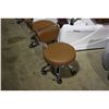 Image 3 : SPA BEYOND MODEL SB309  MASSAGING PEDICURE CHAIR WITH JETTED FOOTBATH AND TECHNICIAN CHAIR