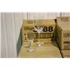 Image 2 : LARGE LOT OF ASSORTED GLASSWARE