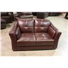 Image 3 : 3 PIECE MODERN BURGANDY LEATHER SOFA, LOVESEAT AND CHAIR