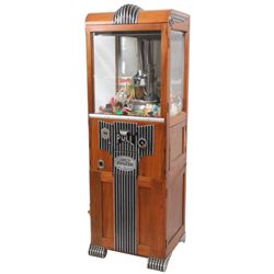 Exhibit Supply Co. “Novelty Merchantman”