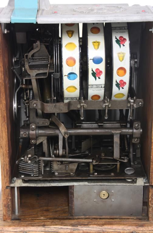 Mills Operators Bell 5 Cent Slot Machine
