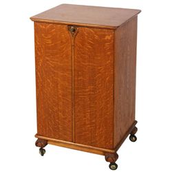 Oak 2 Door Cylinder Record Cabinet