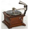 Image 4 : Oak Victor Type II Phonograph