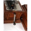 Image 5 : Oak Grahophone Type AO Phonograph