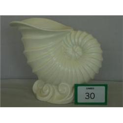 Beswick creamware shell vase, No.1186, 12" high £40 - 60...