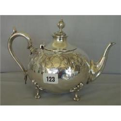 White metal teapot £20 - 40...