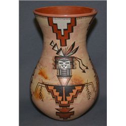 NAVAJO POTTERY VASE