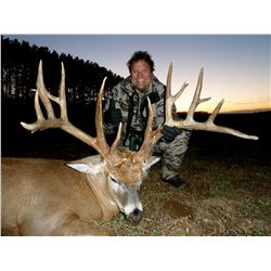 5-Day Whitetail Hunt for One Hunter in Wisconsin - Includes Trophy Fee