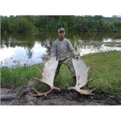 9-Day Moose Hunt for One Hunter in British Columbia - Includes Trophy Fee
