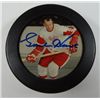 Image 1 : Gordie Howe AUTOGRAPHED Photo Puck --  COA