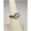 Image 2 : Exquisite 10 Karat Yellow Gold Ladies Ring
